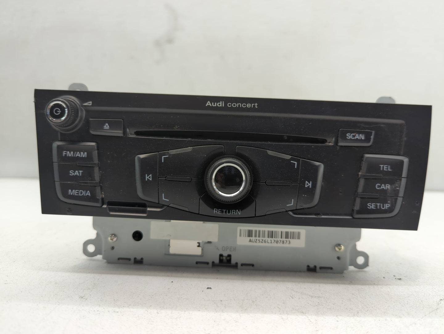 2010-2012 Audi A4 Am Fm Cd Player Radio Receiver - Oemusedautoparts1.com