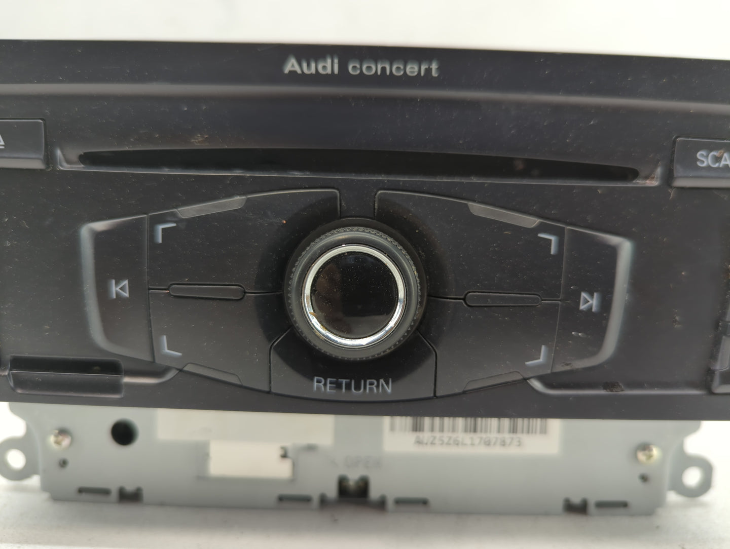 2010-2012 Audi A4 Am Fm Cd Player Radio Receiver - Oemusedautoparts1.com