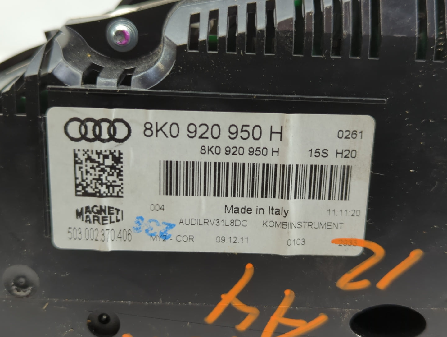 2010-2012 Audi A4 Instrument Cluster Speedometer Gauges P/N:8K0 920 950 H Fits Fits 2010 2011 2012 OEM Used Auto Parts - Oem