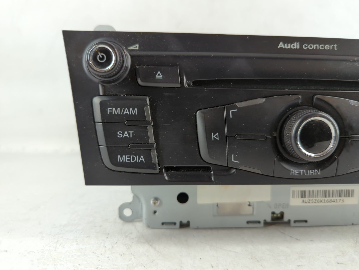 2010-2012 Audi A4 Am Fm Cd Player Radio Receiver - Oemusedautoparts1.com