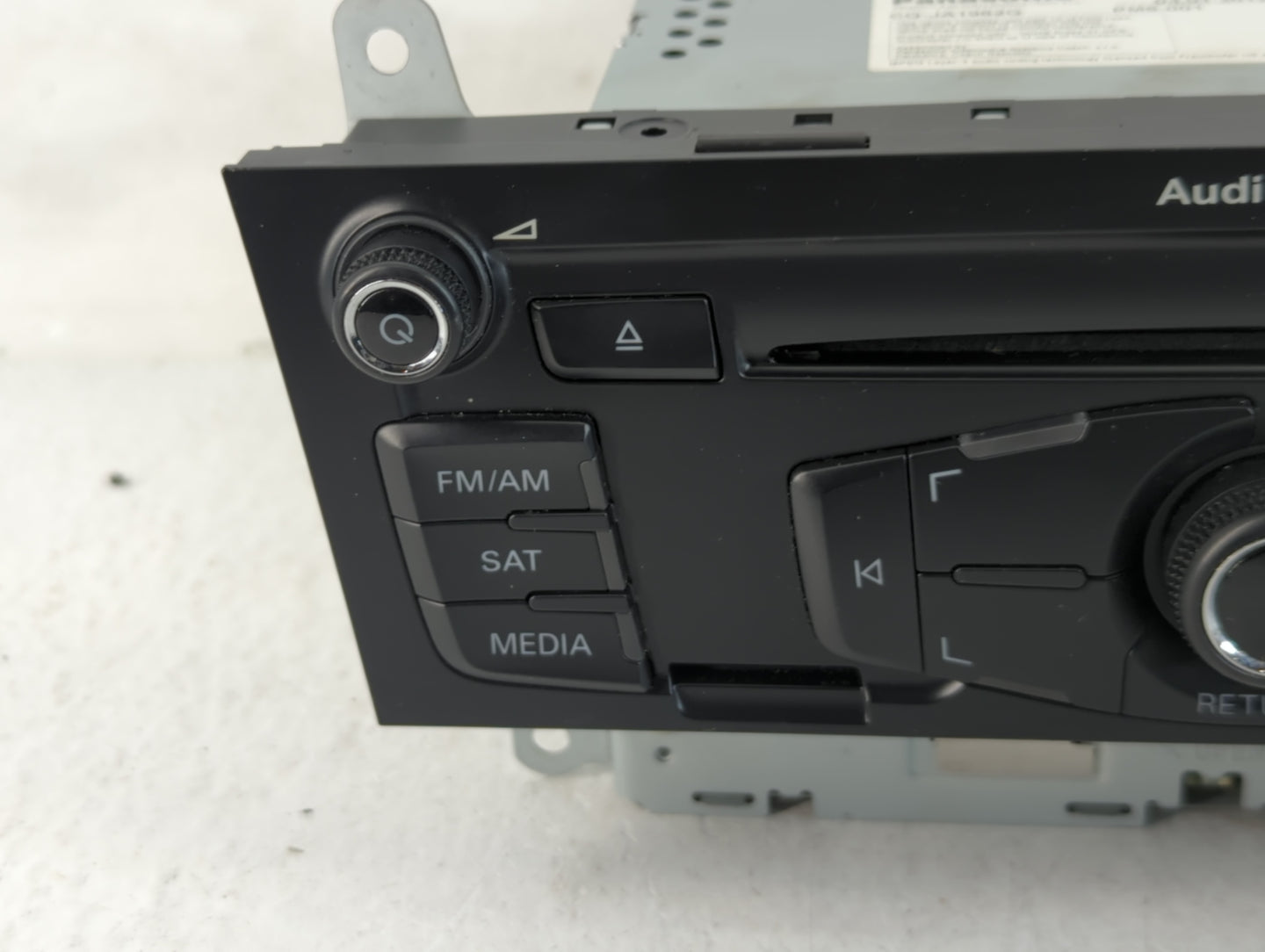 2010-2012 Audi A4 Radio AM FM Cd Player Receiver Replacement P/N:8T1 035 186 R Fits Fits 2010 2011 2012 2013 2014 2015 2016 
