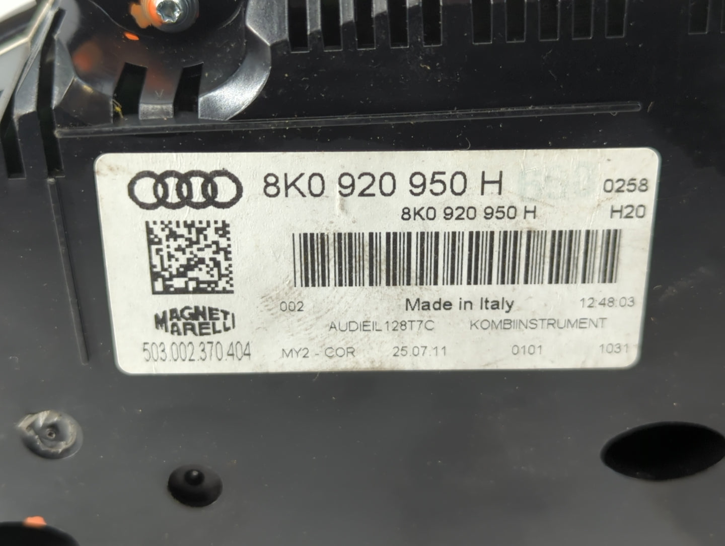 2010-2012 Audi A4 Instrument Cluster Speedometer Gauges P/N:8K0 920 950 H Fits Fits 2010 2011 2012 OEM Used Auto Parts - Oem