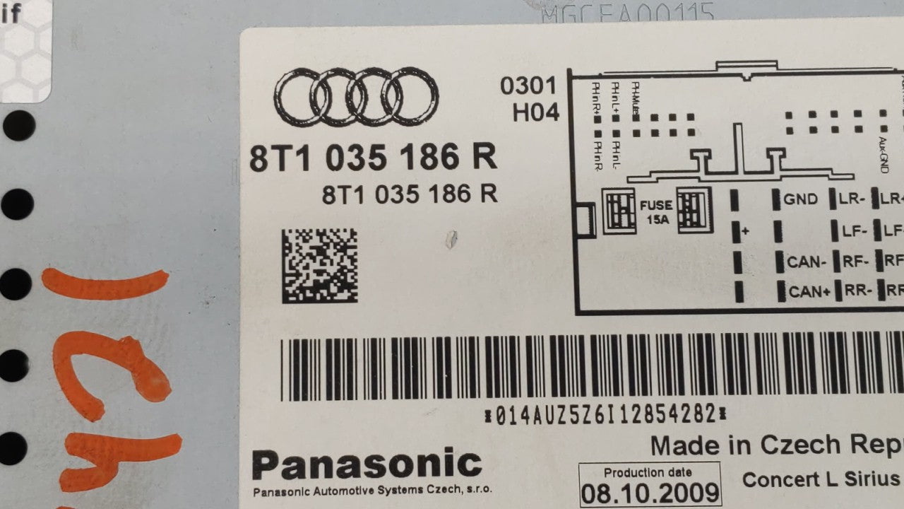 2010-2012 Audi A4 Quattro Radio AM FM Cd Player Receiver Replacement P/N:8T1 035 186 R 4G0035082C Fits OEM Used Auto Parts -