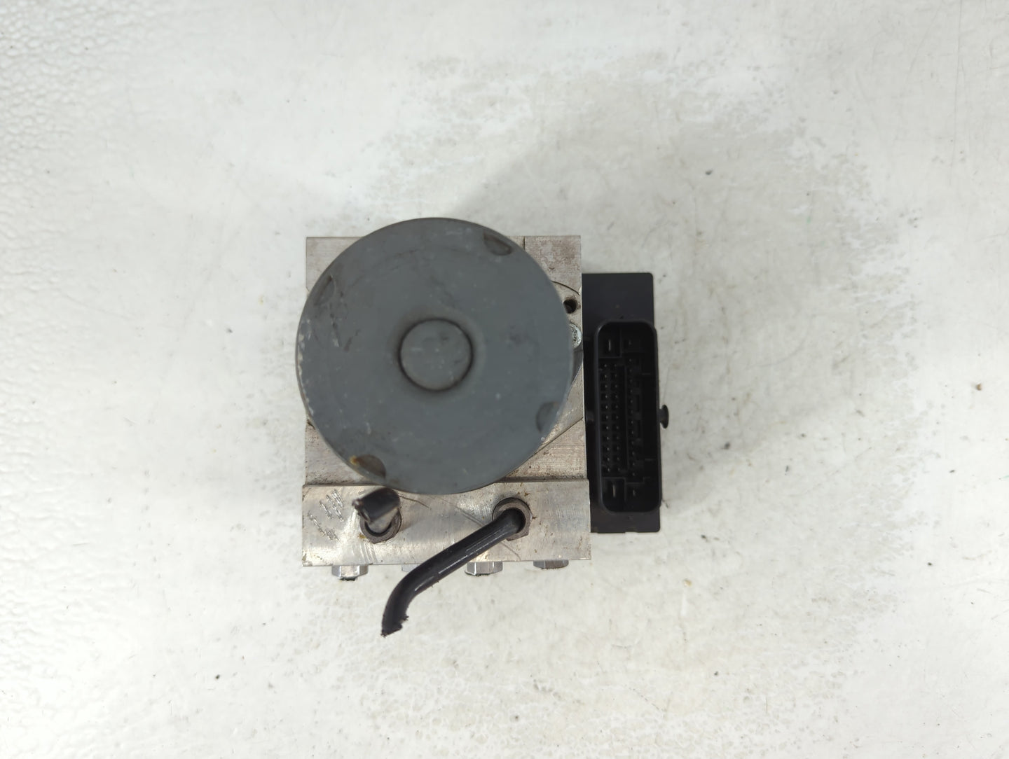 2010-2012 Audi A5 ABS Pump Control Module Replacement P/N:0 265 236 339 Fits Fits 2010 2011 2012 OEM Used Auto Parts - Oemus