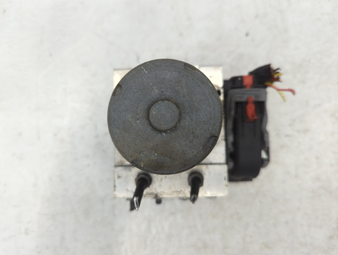 2010-2012 Audi A5 ABS Pump Control Module Replacement P/N:0 265 236 339 Fits Fits 2009 2010 2011 2012 OEM Used Auto Parts - 