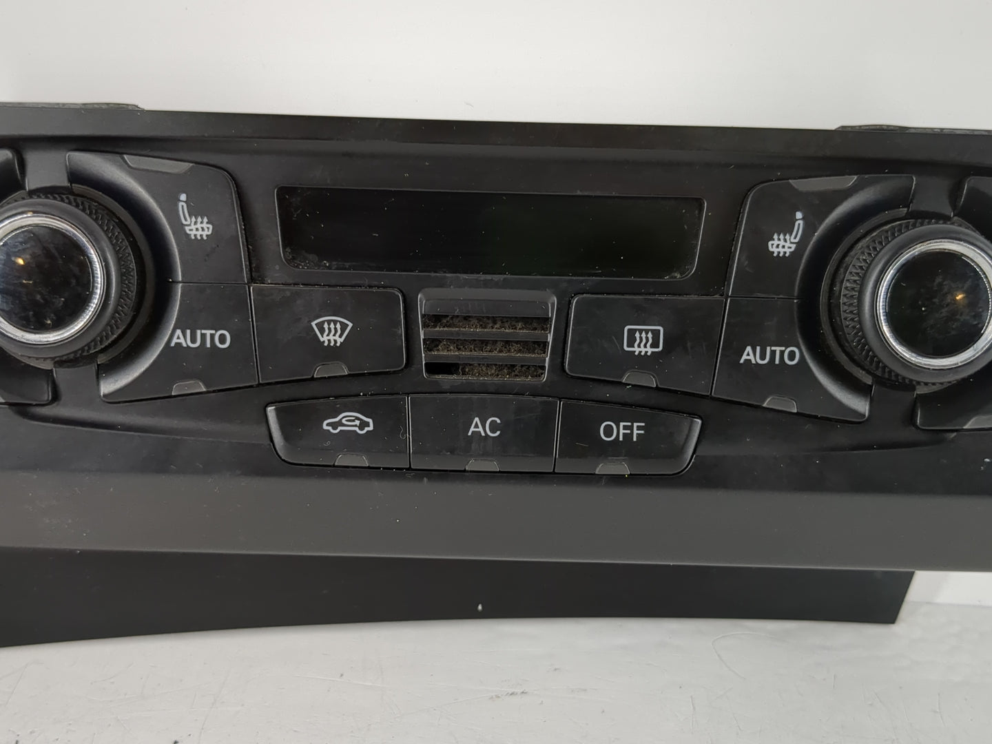 2010-2013 Audi A5 Climate Control Module Temperature AC/Heater Replacement P/N:8T1 820 043 AQ Fits Fits 2009 2010 2011 2012 