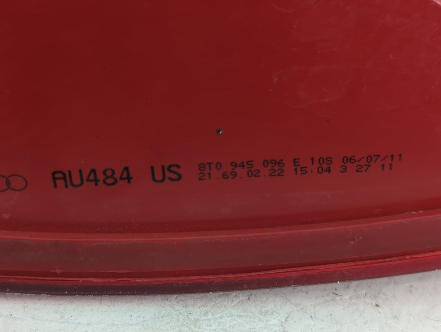 2008-2012 Audi A5 Tail Light Assembly Passenger Right OEM P/N:8T0 945 096 E Fits Fits 2008 2009 2010 2011 2012 OEM Used Auto