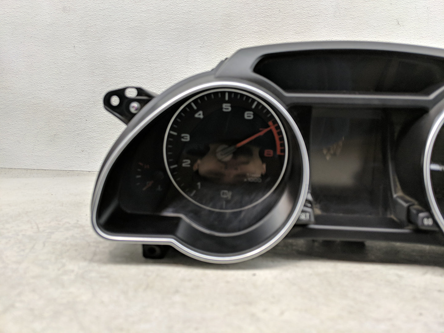 2010-2012 Audi A5 Instrument Cluster Speedometer Gauges P/N:8T0 920 983 A Fits Fits 2010 2011 2012 OEM Used Auto Parts - Oem