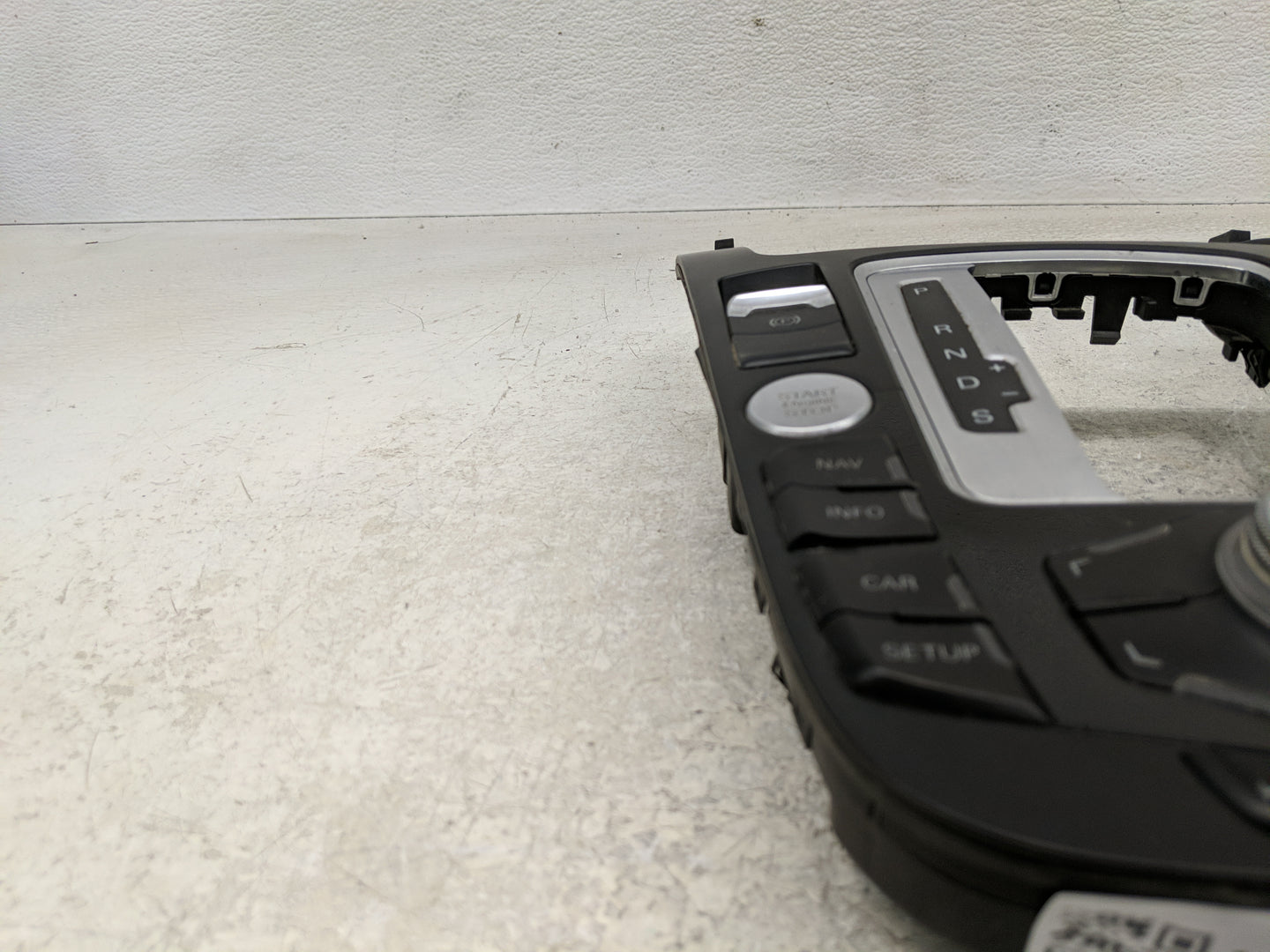 2010-2012 Audi A5 Radio Control Panel - Oemusedautoparts1.com