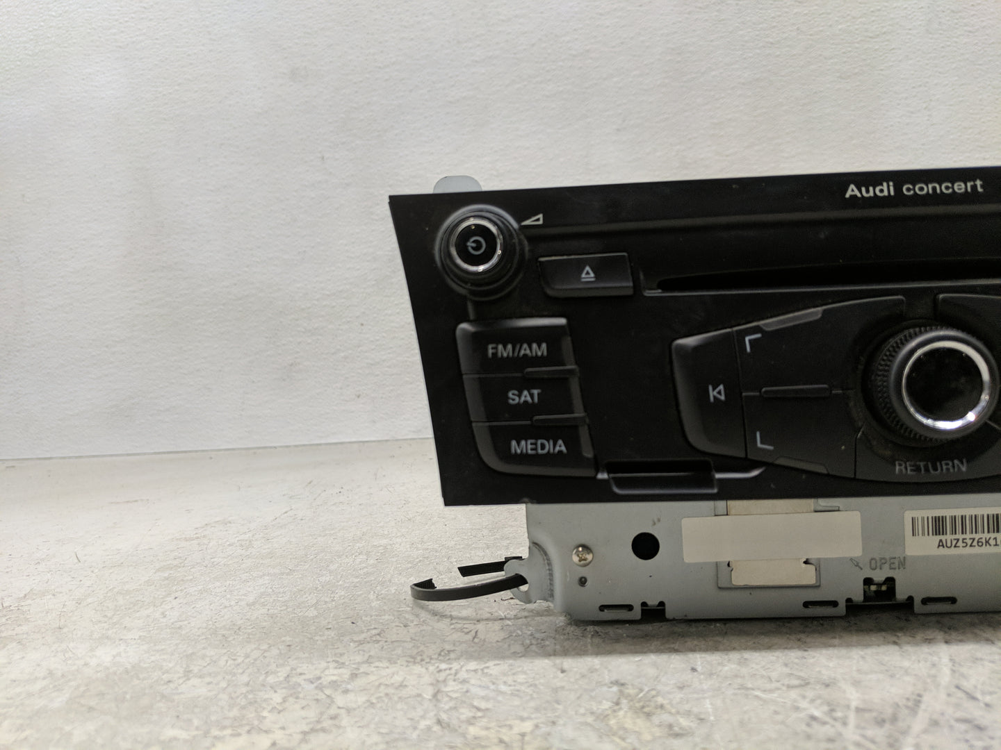 2008-2012 Audi A5 Radio AM FM Cd Player Receiver Replacement P/N:8T1 035 186 R Fits Fits 2008 2009 2010 2011 2012 OEM Used A
