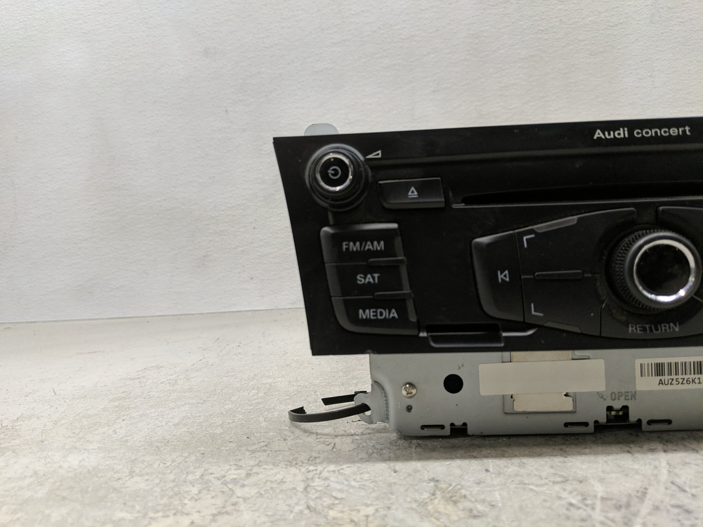 2008-2012 Audi A5 Radio AM FM Cd Player Receiver Replacement P/N:8T1 035 186 R Fits Fits 2008 2009 2010 2011 2012 OEM Used A