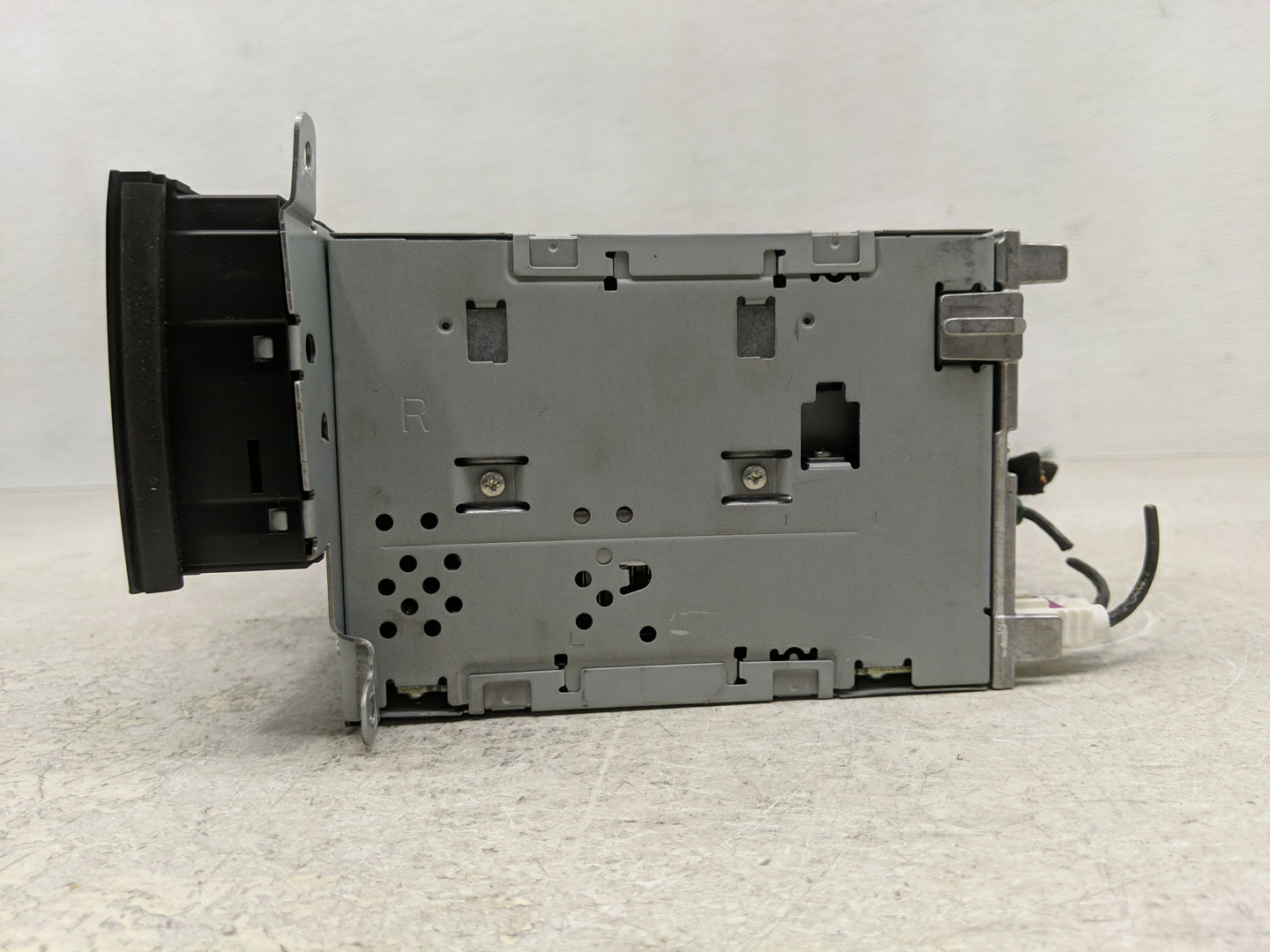 2008-2012 Audi A5 Radio AM FM Cd Player Receiver Replacement P/N:8T1 035 186 R Fits Fits 2008 2009 2010 2011 2012 OEM Used A