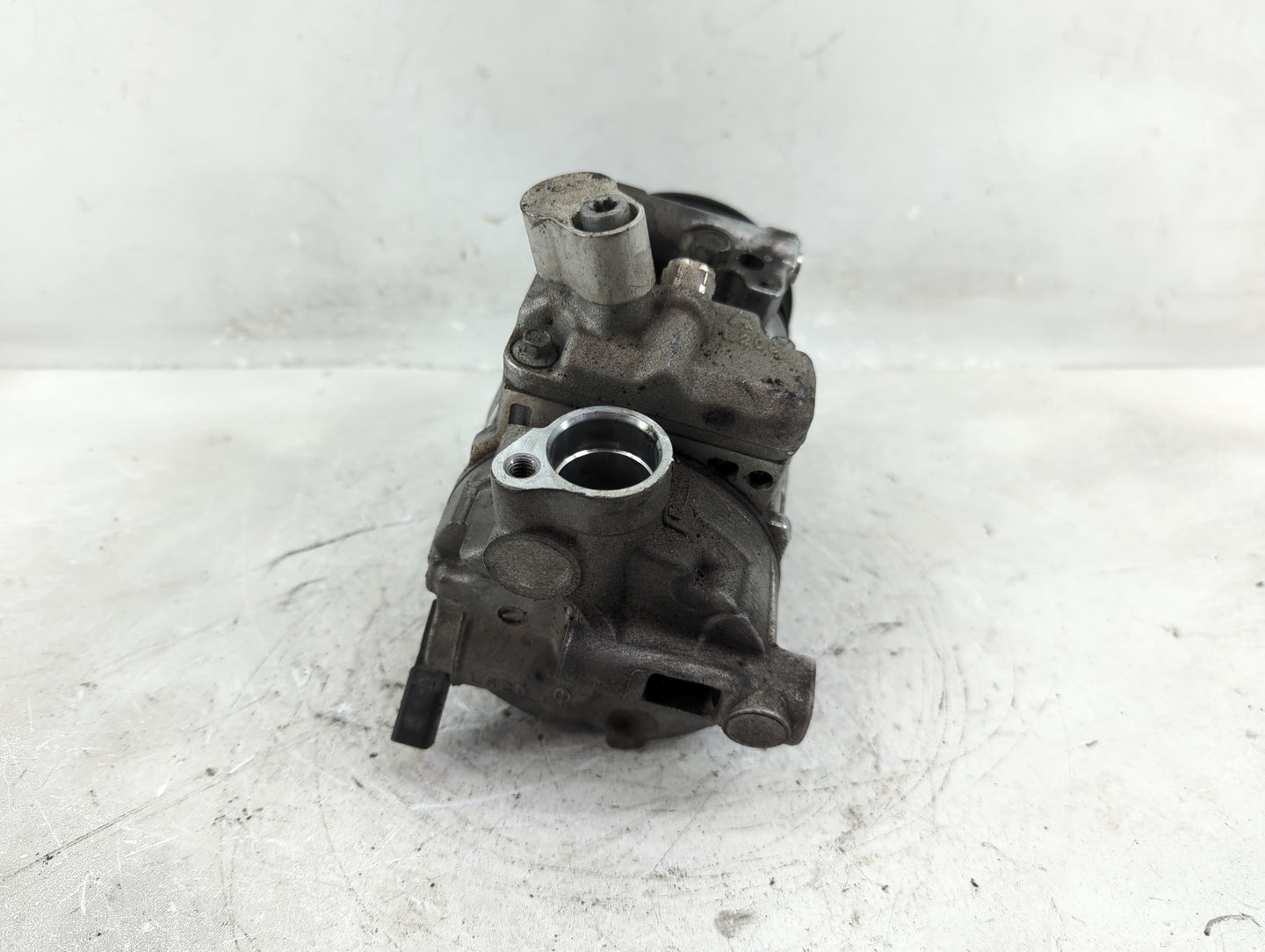 2010-2012 Audi A5 Air Conditioning A/c Ac Compressor Oem - Oemusedautoparts1.com