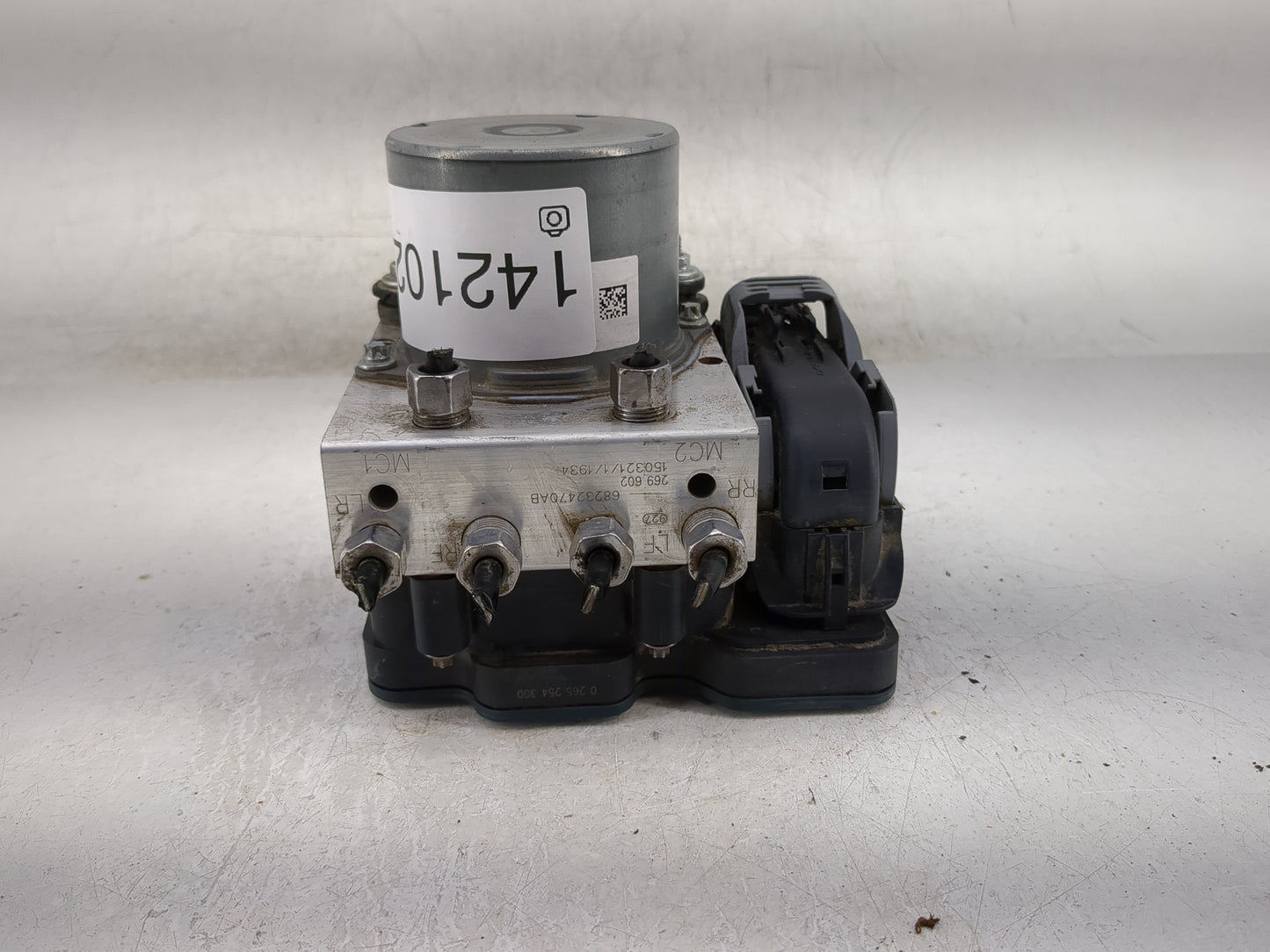 2010-2012 Audi A5 ABS Pump Control Module Replacement P/N:0265956137 2265106455, 8K0 614 51 Fits Fits 2010 2011 2012 OEM Use
