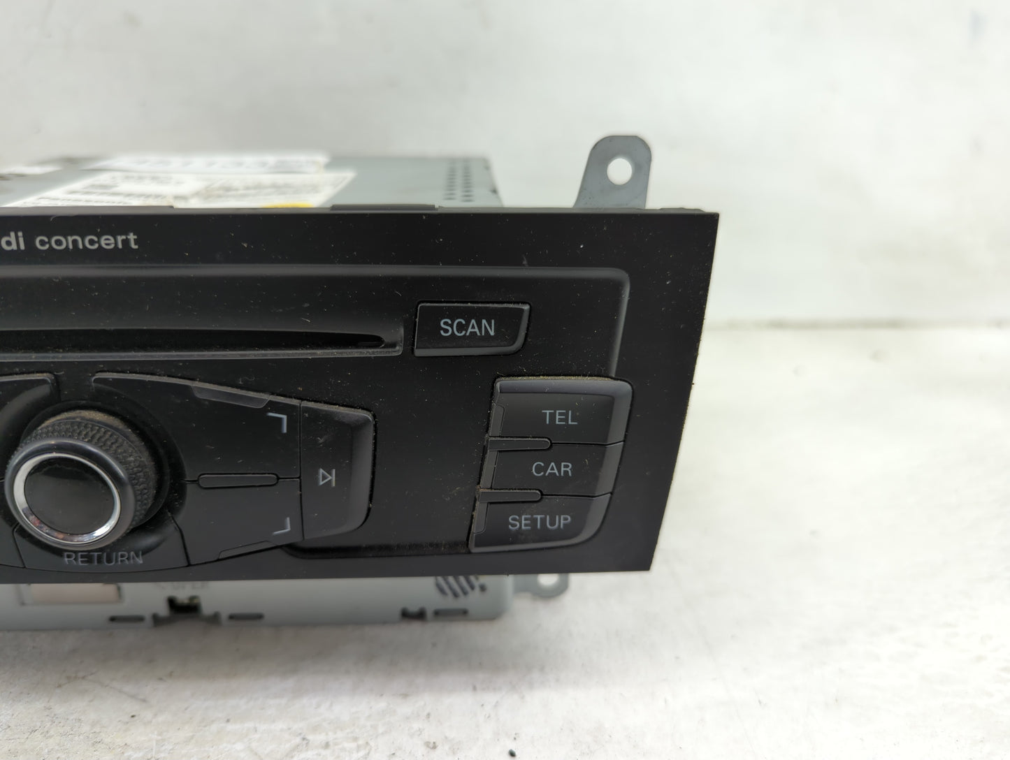 2015-2017 Audi A5 Radio AM FM Cd Player Receiver Replacement P/N:8T1035186R CQ-JA1962G Fits OEM Used Auto Parts - Oemusedaut
