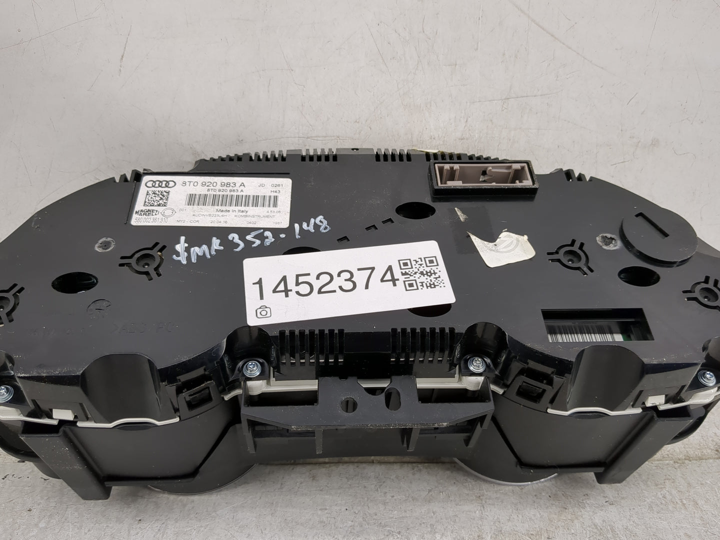 2011-2012 Audi A5 Instrument Cluster Speedometer Gauges P/N:8T0 920 983 A Miles: Fits Fits 2011 2012 OEM Used Auto Parts - O