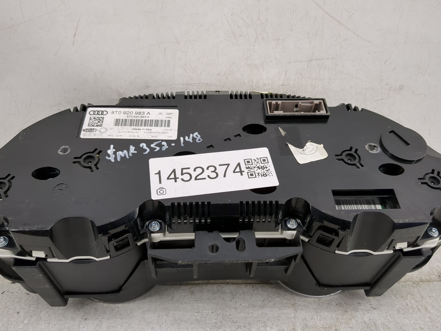 2011-2012 Audi A5 Instrument Cluster Speedometer Gauges P/N:8T0 920 983 A Miles: Fits Fits 2011 2012 OEM Used Auto Parts - O