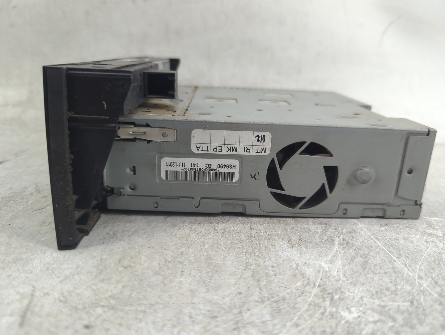 2010-2017 Audi A5 Radio AM FM Cd Player Receiver Replacement P/N:8T1035664D 8T1035664B Fits OEM Used Auto Parts - Oemusedaut