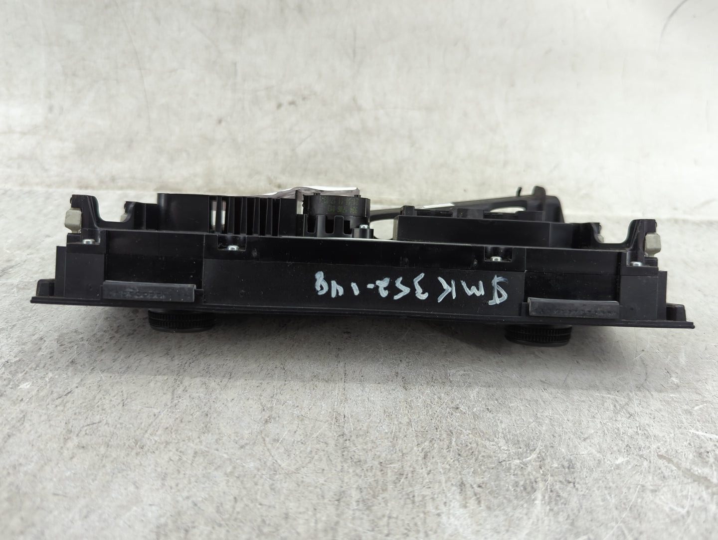 2010-2013 Audi A5 Climate Control Module Temperature AC/Heater Replacement P/N:8T1 820 043 AQ Fits Fits 2009 2010 2011 2012 