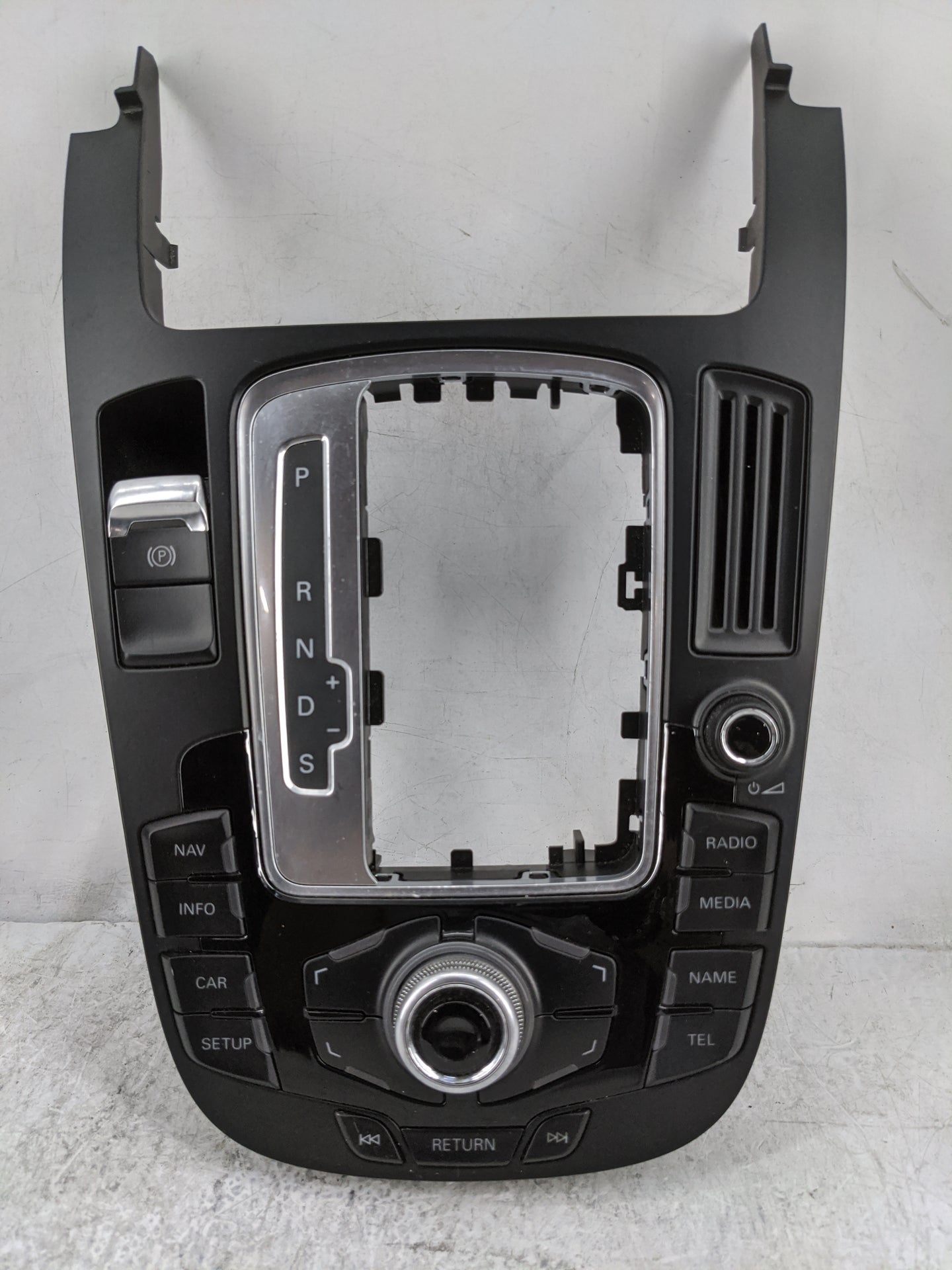 2010-2012 Audi A5 Radio Control Panel 1478271 - Oemusedautoparts1.com