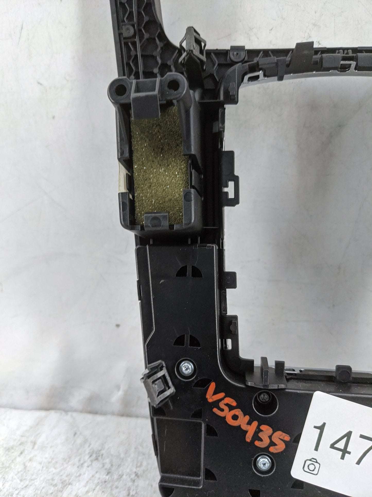 2010-2012 Audi A5 Radio Control Panel 1478271 - Oemusedautoparts1.com