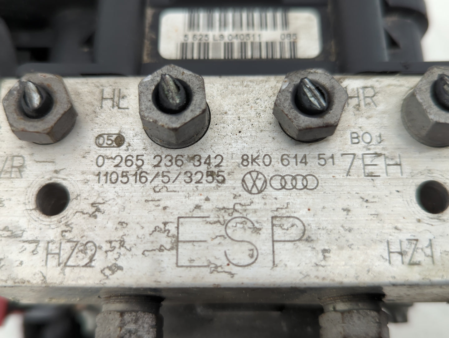 2010-2012 Audi A5 ABS Pump Control Module Replacement P/N:8K0 614 517EH Fits Fits 2009 2010 2011 2012 OEM Used Auto Parts - 