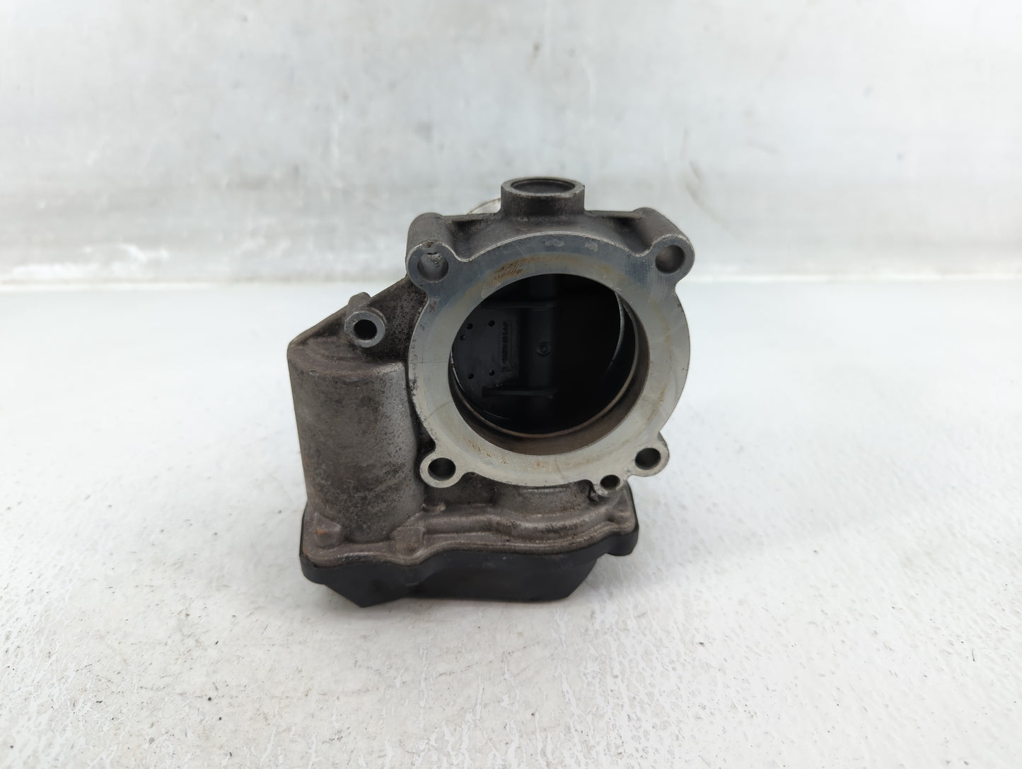 2010-2017 Audi A5 Throttle Body P/N:17602 02172 17602 02201 Fits OEM Used Auto Parts - Oemusedautoparts1.com