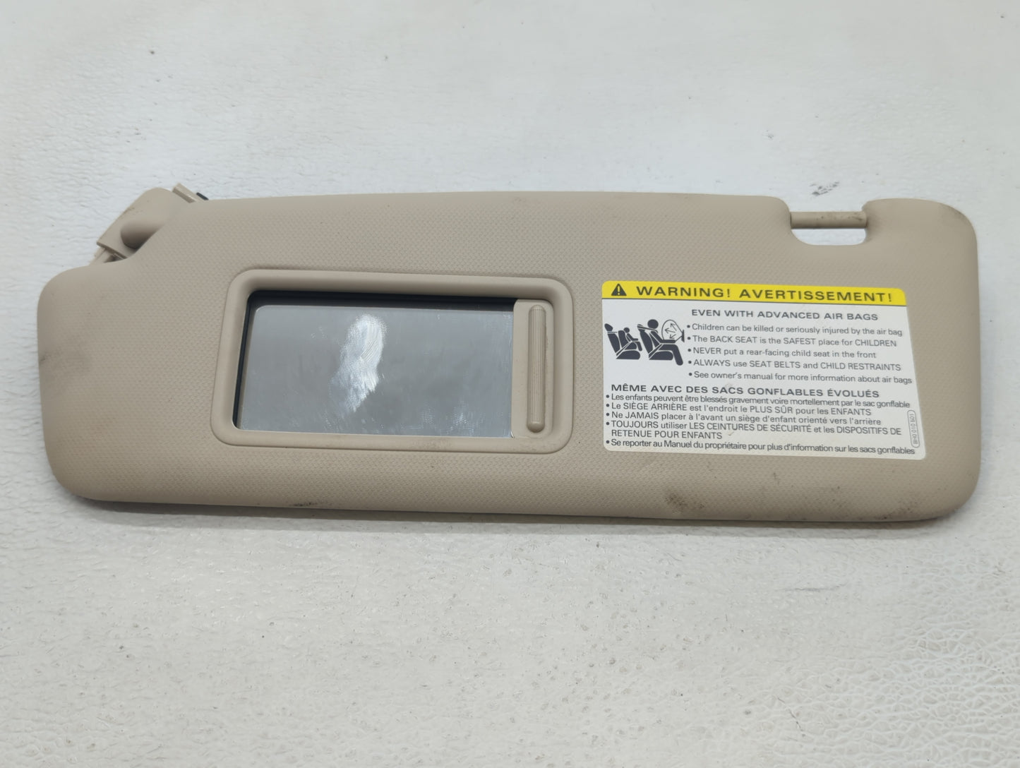 2012-2013 Audi A5 Sun Visor Shade Replacement Driver Left Mirror Fits Fits 2012 2013 OEM Used Auto Parts - Oemusedautoparts1