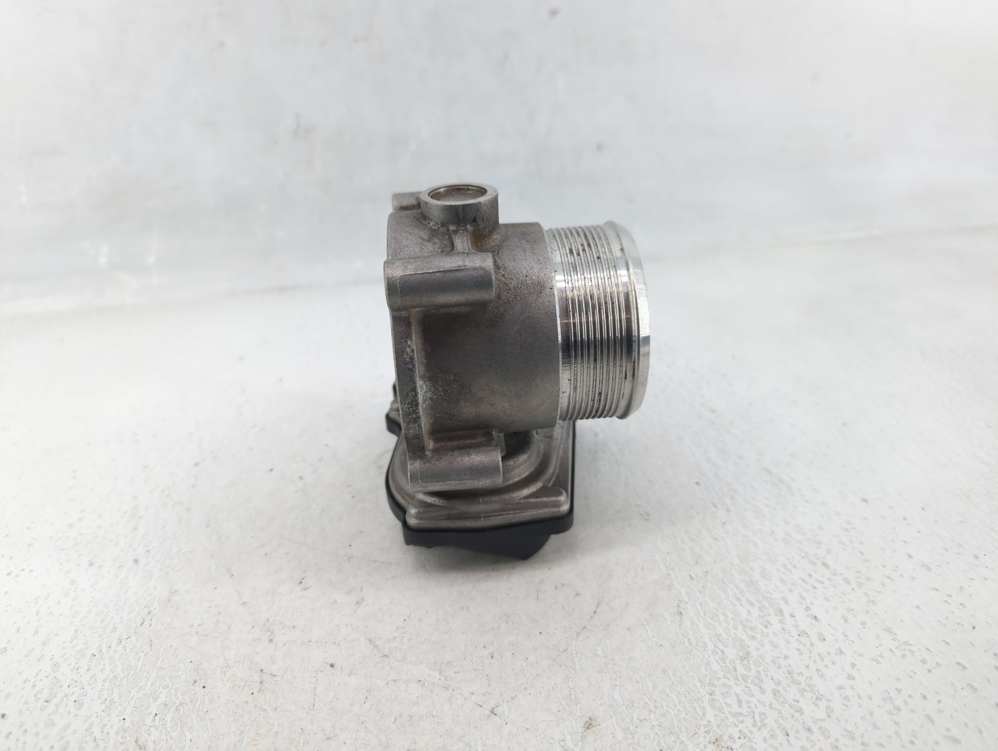 2010-2017 Audi A5 Throttle Body P/N:06F 133 062 T Fits OEM Used Auto Parts - Oemusedautoparts1.com