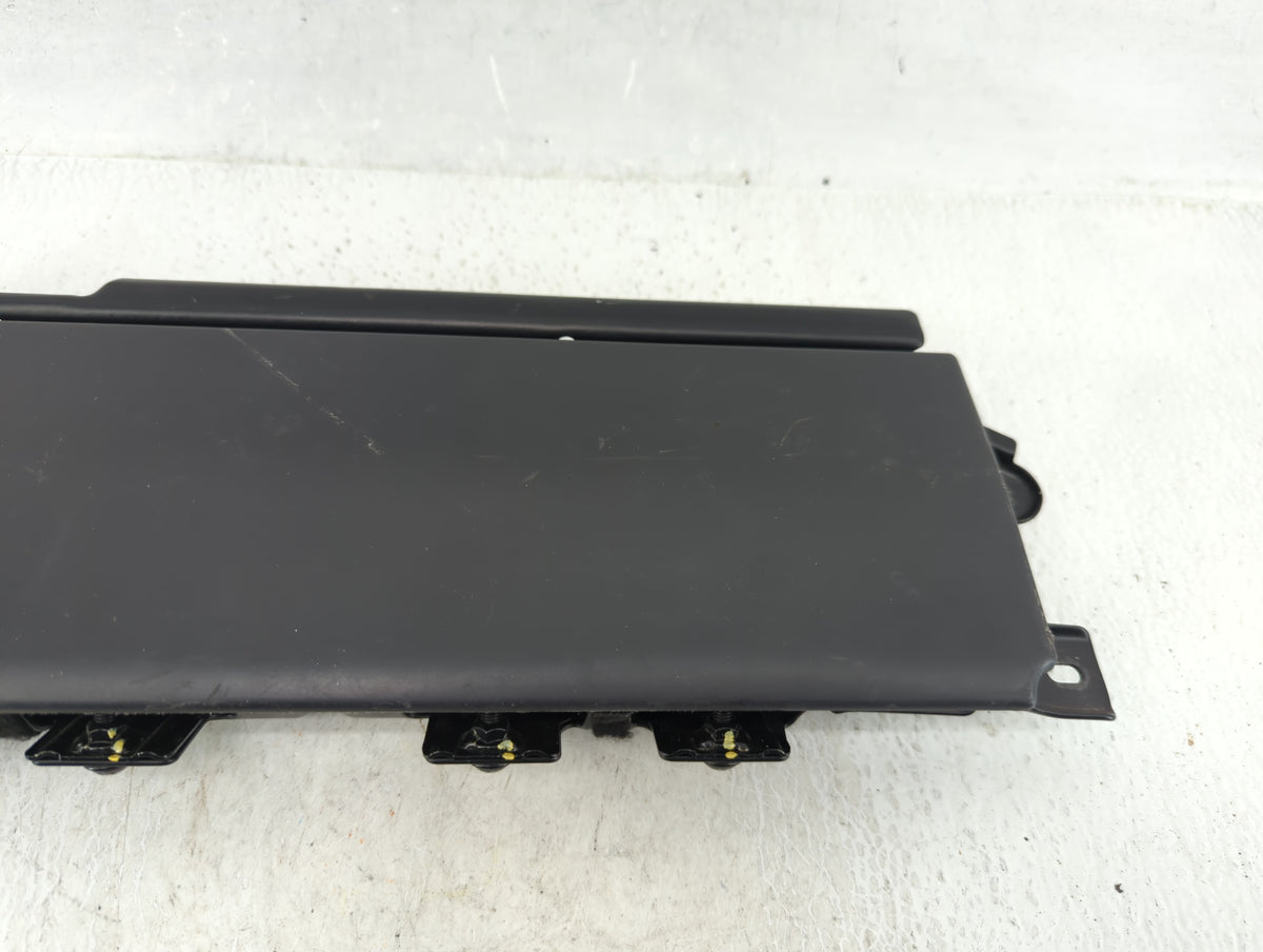 2012 Audi A5 Air Bag Driver Left Steering Wheel Mounted P/N:M12N091019 Fits OEM Used Auto Parts - Oemusedautoparts1.com