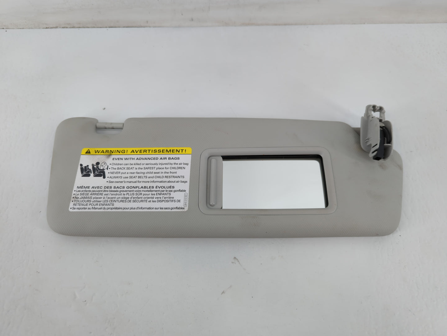 2012-2013 Audi A5 Sun Visor Shade Replacement Passenger Right Mirror Fits Fits 2012 2013 OEM Used Auto Parts - Oemusedautopa