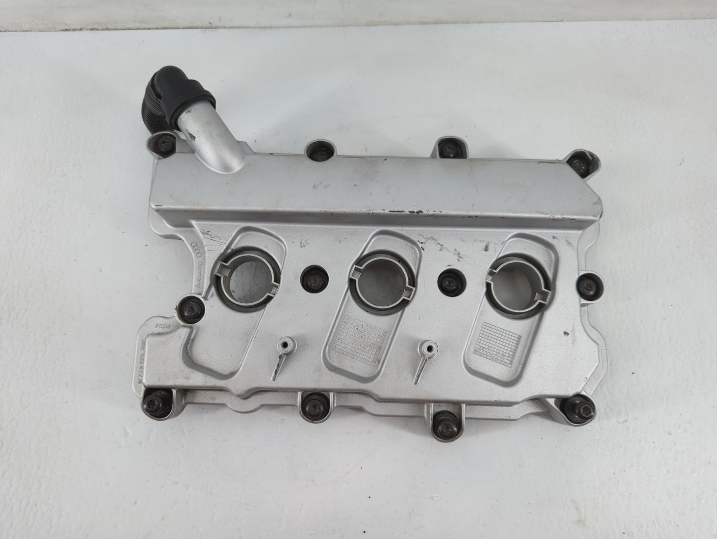 2012 Audi A5 Driver Left Cylinder Head Valve Cover Fits OEM Used Auto Parts - Oemusedautoparts1.com