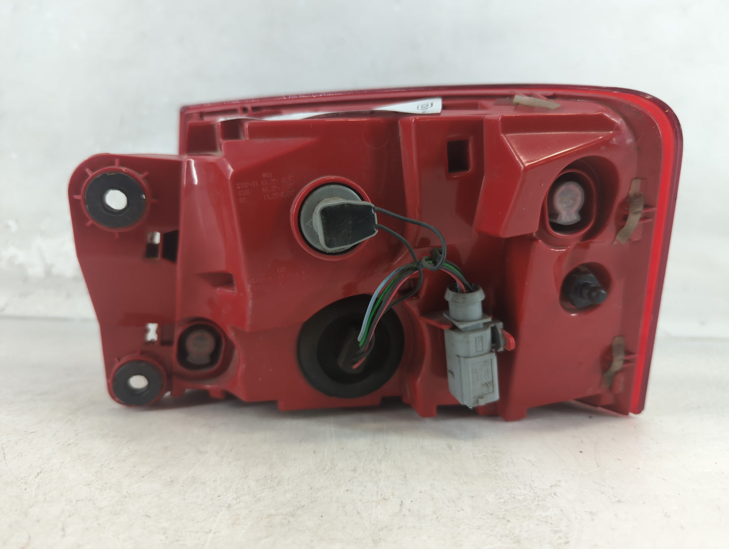 2012-2015 Audi A6 Tail Light Assembly Driver Left OEM P/N:4G5 945 095 B Fits Fits 2012 2013 2014 2015 OEM Used Auto Parts - 