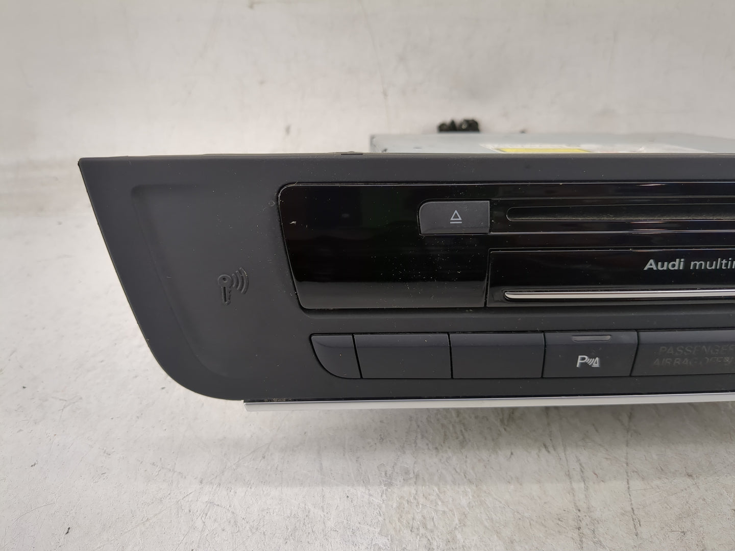 2012-2013 Audi A6 Radio AM FM Cd Player Receiver Replacement P/N:1548-10-2886 Fits Fits 2012 2013 OEM Used Auto Parts - Oemu