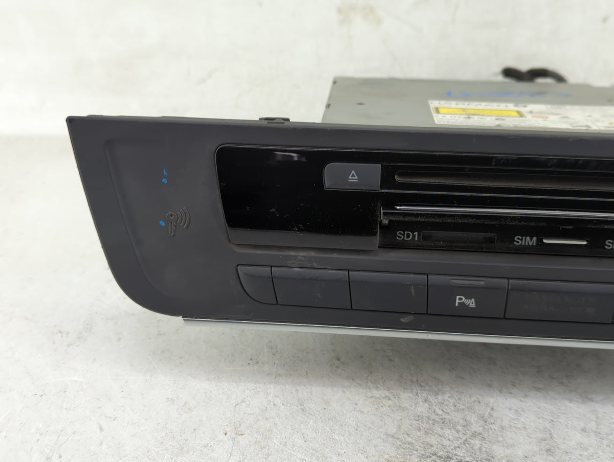 2012-2013 Audi A6 Radio AM FM Cd Player Receiver Replacement P/N:4G0 035 746 C Fits 2012 2013 OEM Used Auto Parts - Oemuseda