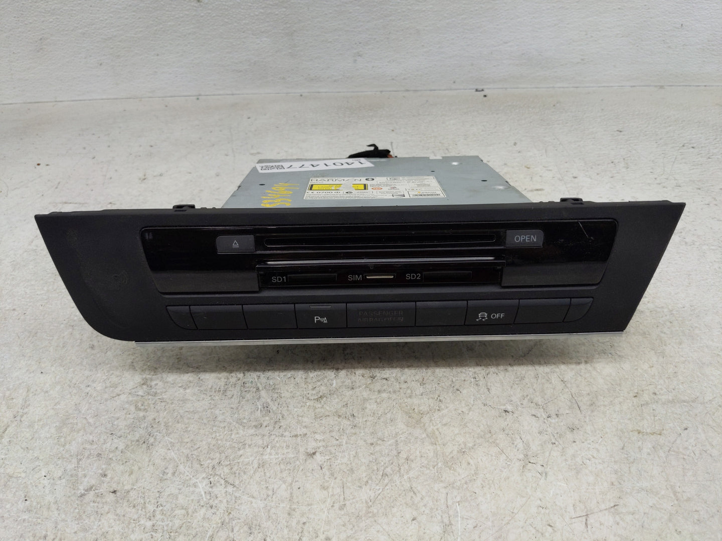 2012-2013 Audi A6 Radio AM FM Cd Player Receiver Replacement P/N:4G0035746C Fits Fits 2012 2013 OEM Used Auto Parts - Oemuse