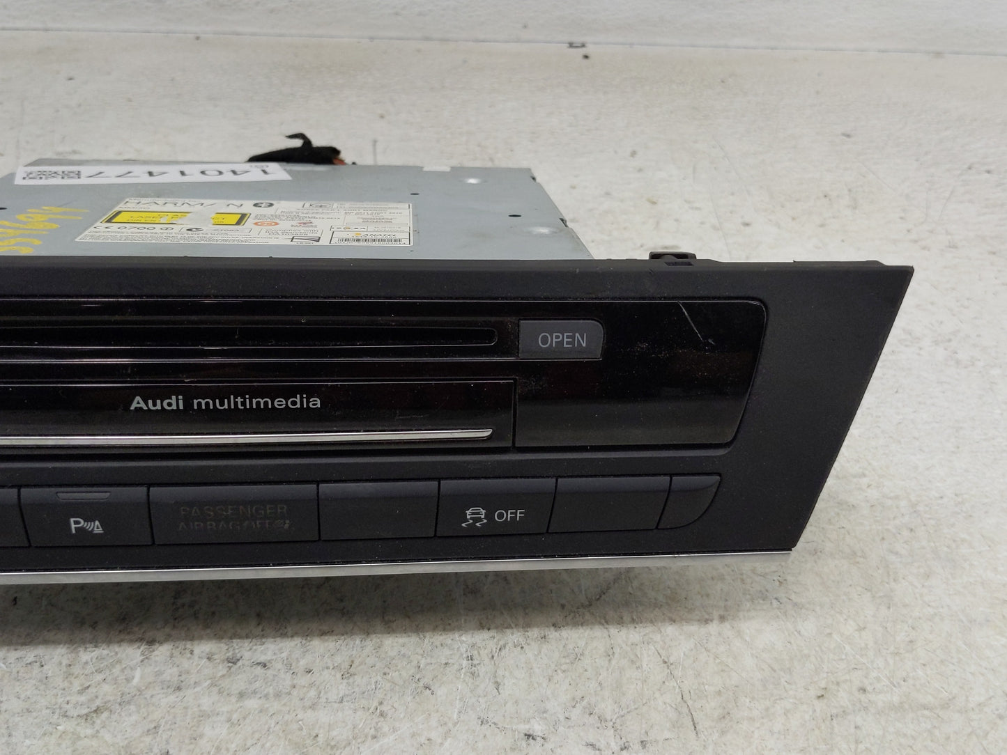 2012-2013 Audi A6 Radio AM FM Cd Player Receiver Replacement P/N:4G0035746C Fits Fits 2012 2013 OEM Used Auto Parts - Oemuse