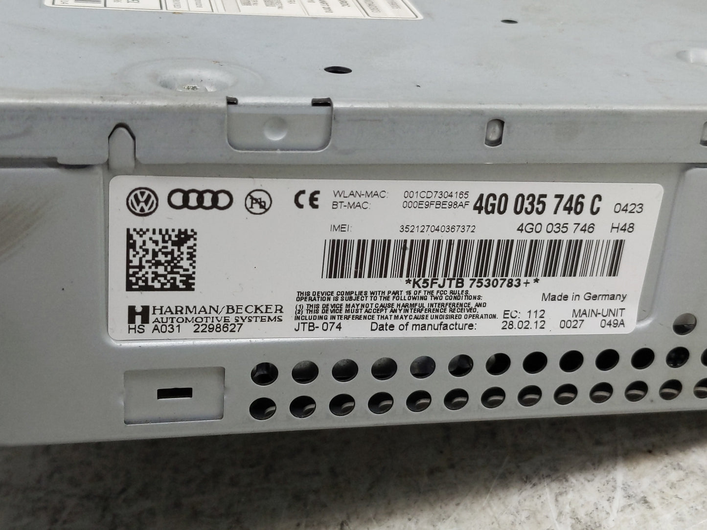 2012-2013 Audi A6 Radio AM FM Cd Player Receiver Replacement P/N:4G0035746C Fits Fits 2012 2013 OEM Used Auto Parts - Oemuse