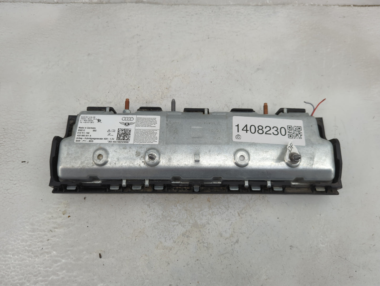 2012-2018 Audi A6 Air Bag Driver Left Knee OEM P/N:4G8880841A Fits Fits 2012 2013 2014 2015 2016 2017 2018 OEM Used Auto Par