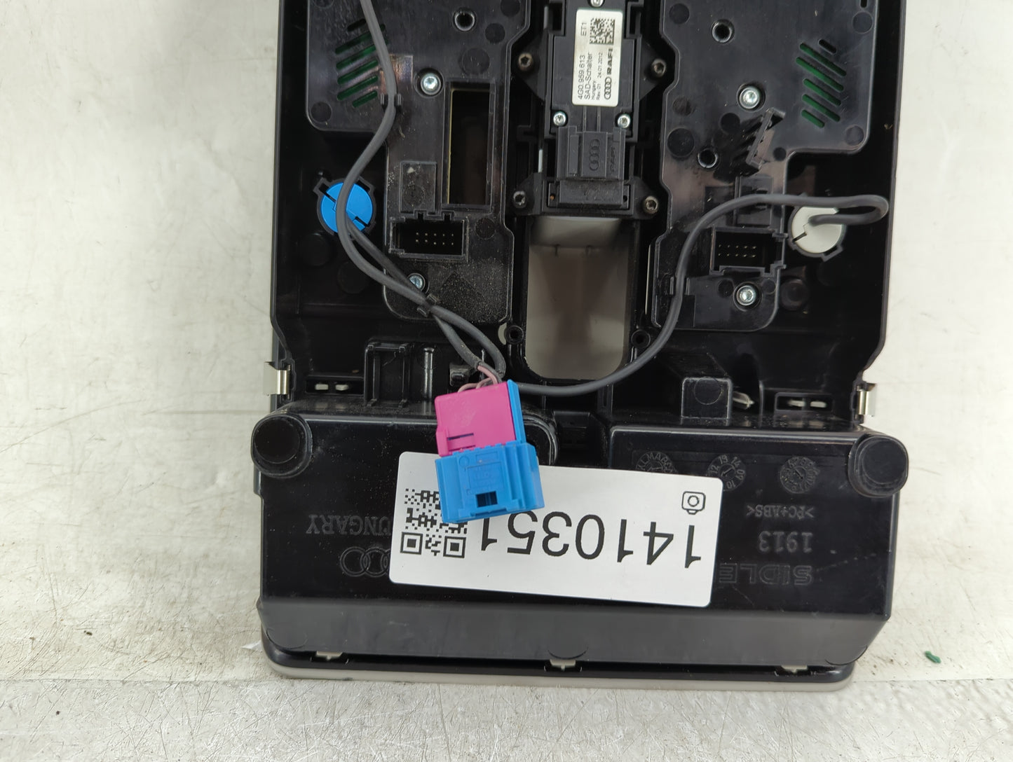 2012-2018 Audi A6 Overhead Roof Console - Oemusedautoparts1.com