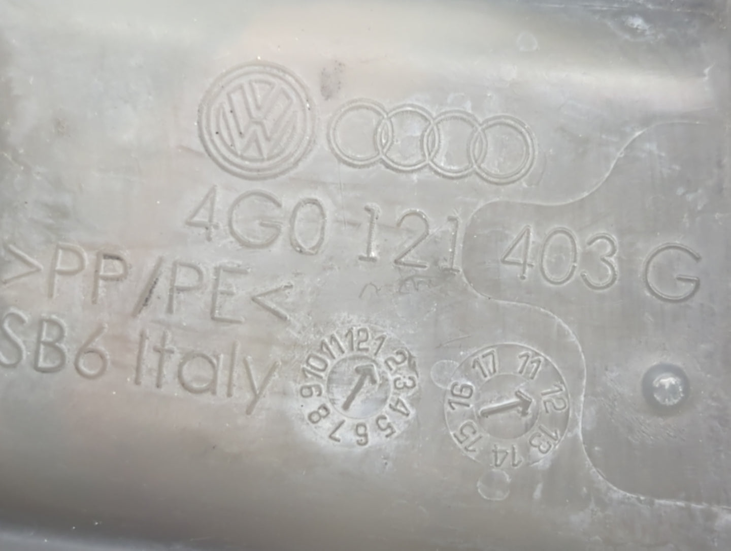 2012-2015 Audi A6 Radiator Coolant Overflow Expansion Tank Bottle - Oemusedautoparts1.com