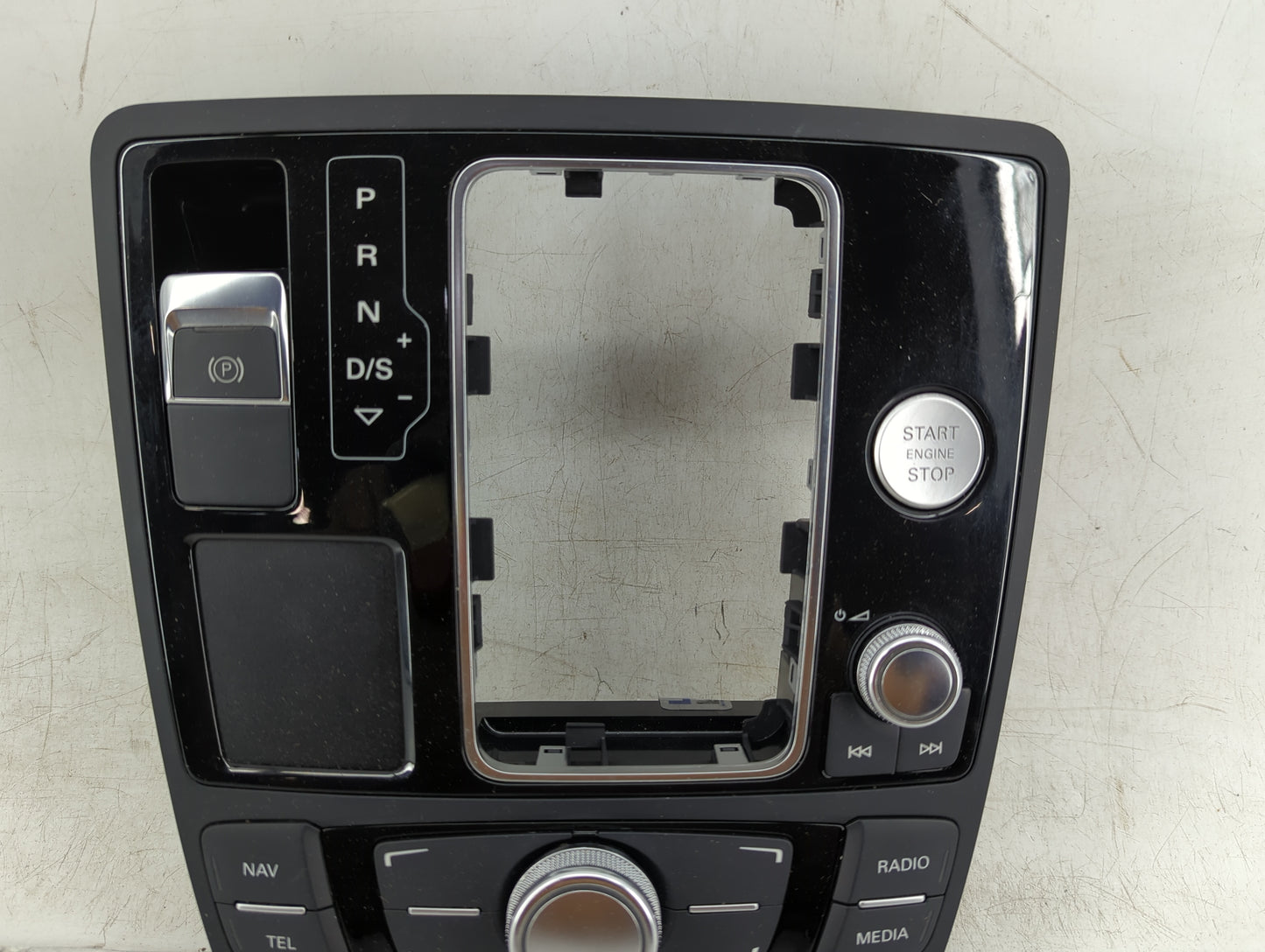 2012-2015 Audi A6 Radio AM FM Cd Player Receiver Replacement P/N:4G1919610C Fits Fits 2012 2013 2014 2015 OEM Used Auto Part