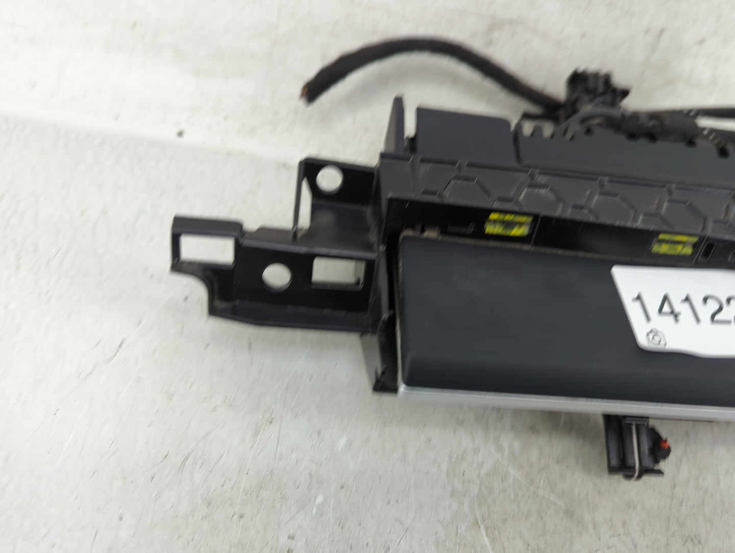 2012-2015 Audi A6 Information Display Screen - Oemusedautoparts1.com