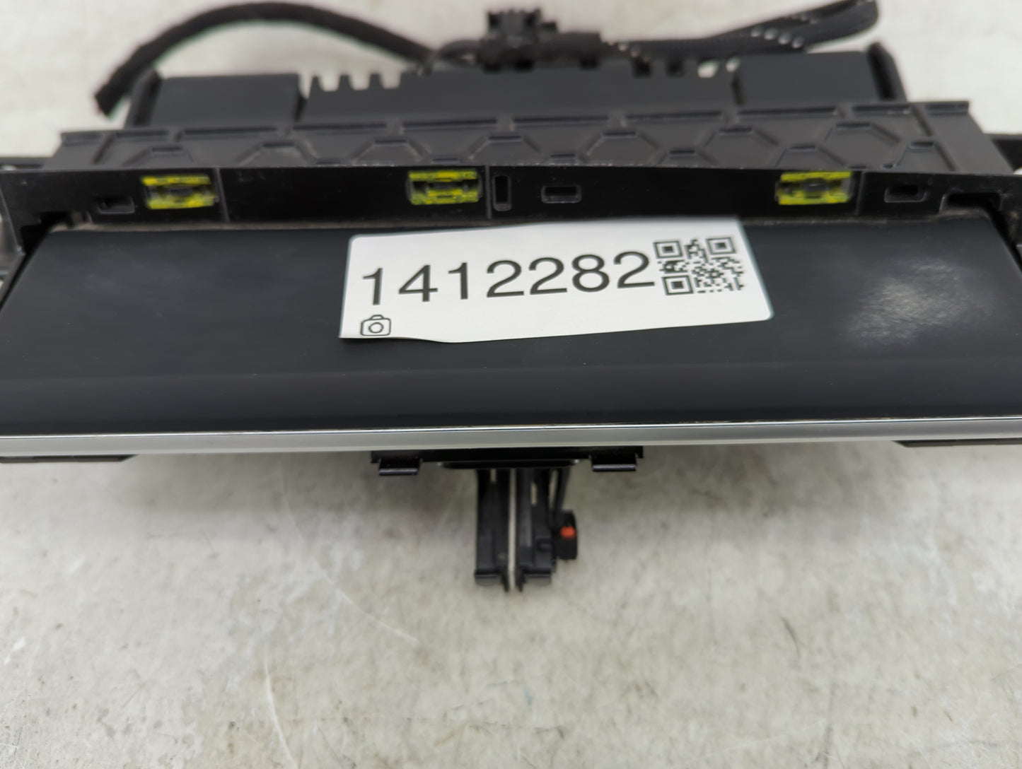 2012-2015 Audi A6 Information Display Screen - Oemusedautoparts1.com