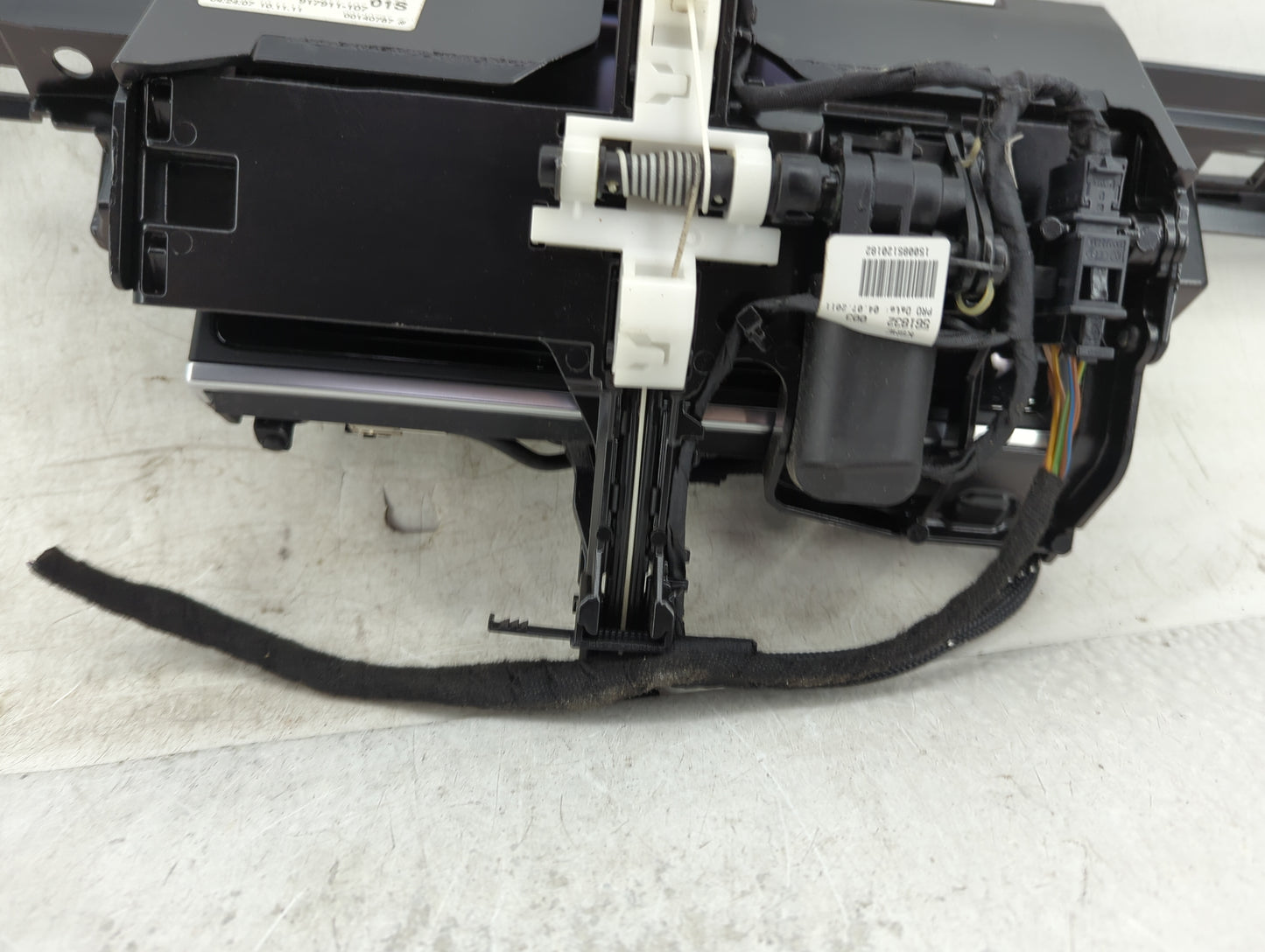 2012-2015 Audi A6 Information Display Screen - Oemusedautoparts1.com