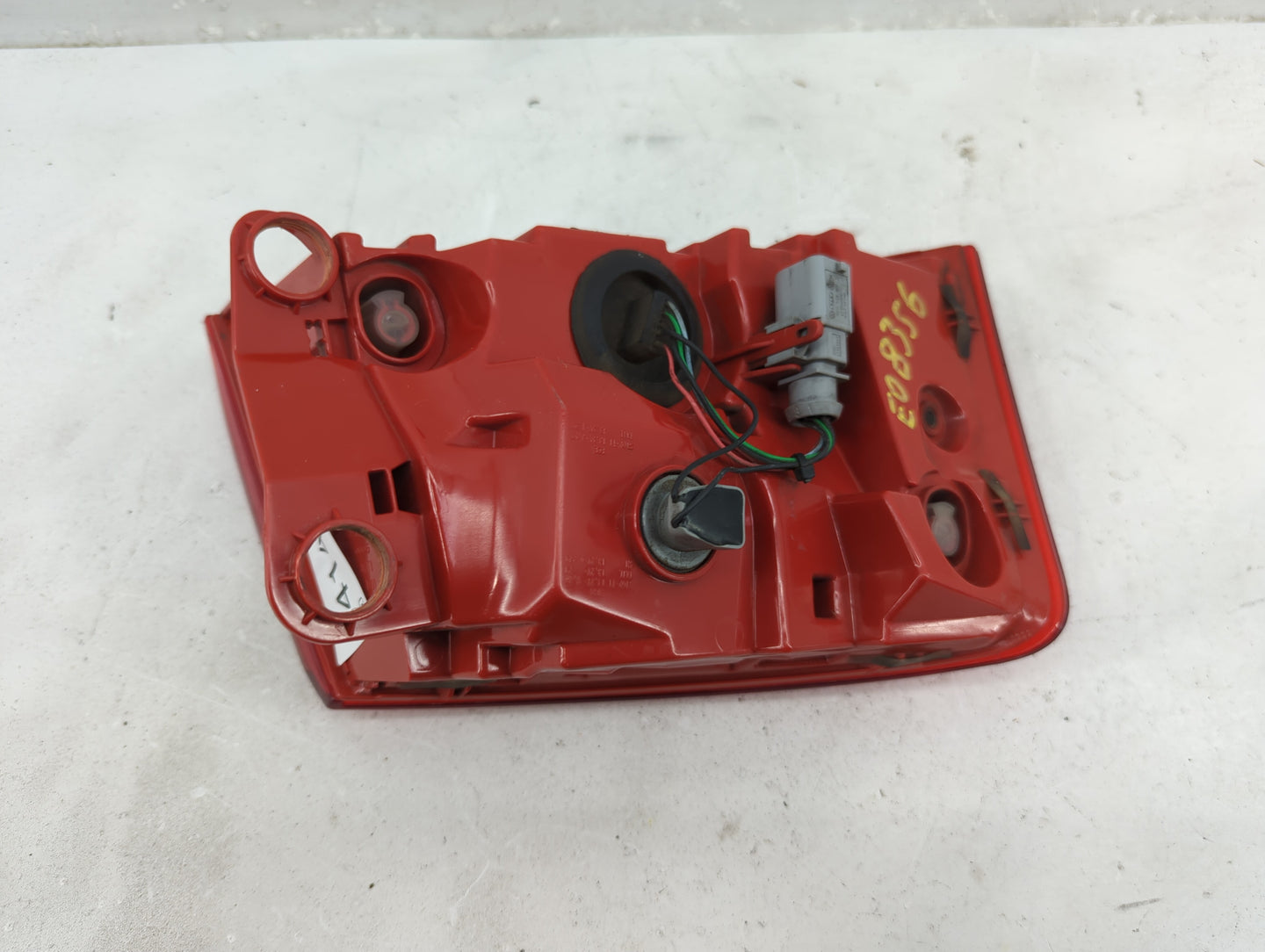 2012-2015 Audi A6 Tail Light Assembly Passenger Right OEM P/N:90003930 4G5 945 096 B Fits Fits 2012 2013 2014 2015 OEM Used 