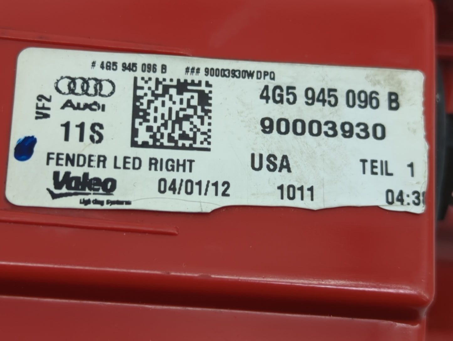 2012-2015 Audi A6 Tail Light Assembly Passenger Right OEM P/N:90003930 4G5 945 096 B Fits Fits 2012 2013 2014 2015 OEM Used 