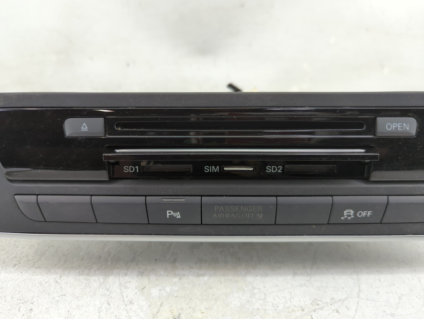 2012-2013 Audi A6 Radio AM FM Cd Player Receiver Replacement P/N:4G0035746C 9029201 Fits Fits 2012 2013 OEM Used Auto Parts 