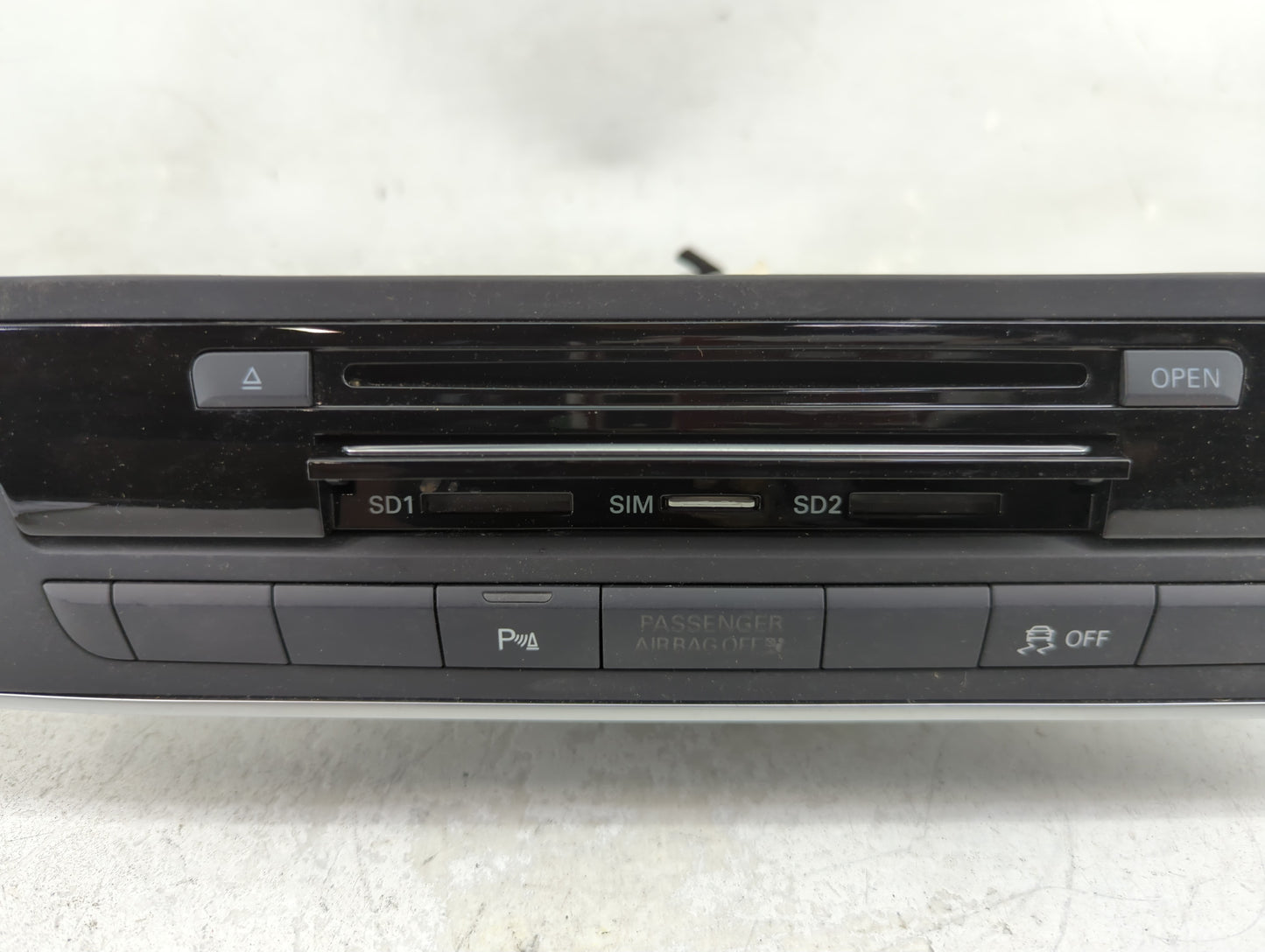 2012-2013 Audi A6 Radio AM FM Cd Player Receiver Replacement P/N:4G0035746C 9029201 Fits Fits 2012 2013 OEM Used Auto Parts 