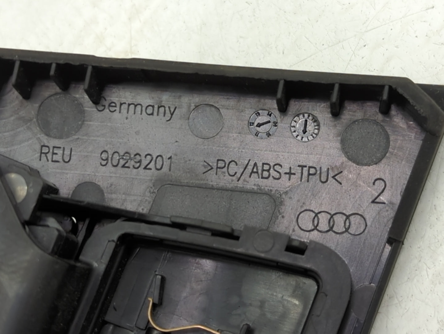 2012-2013 Audi A6 Radio AM FM Cd Player Receiver Replacement P/N:4G0035746C 9029201 Fits Fits 2012 2013 OEM Used Auto Parts 